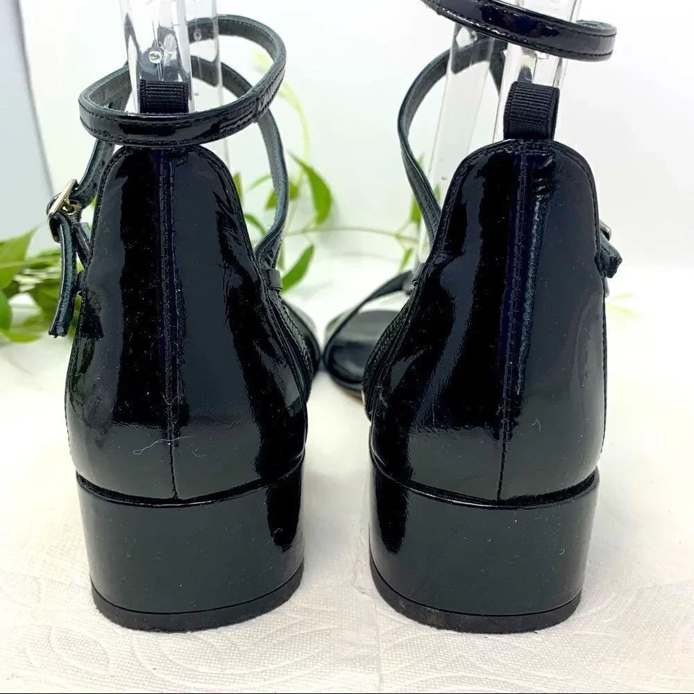 Stuart Weitzman Pewee Patent City Black Sandal size 8